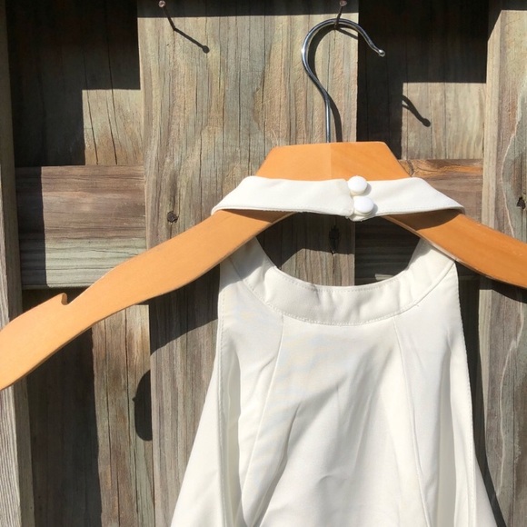 White structured low back halter top - Picture 7 of 8